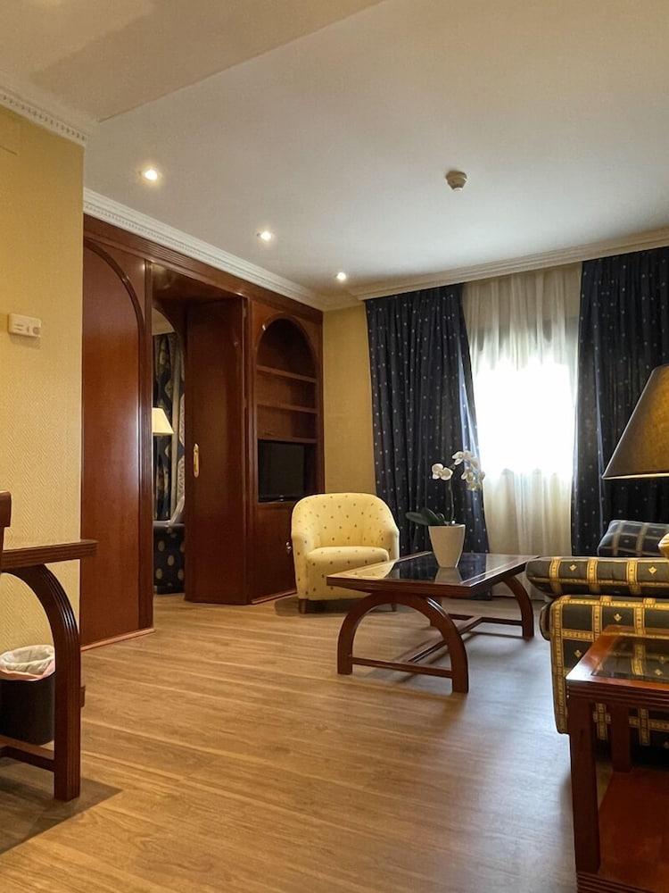 Hotel Torremangana كوينكا المظهر الخارجي الصورة